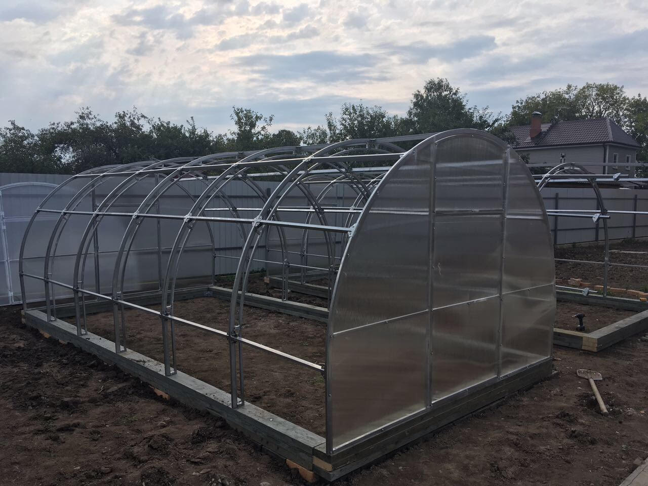 Счастливые обладатели теплиц Счастливые обладатели теплиц