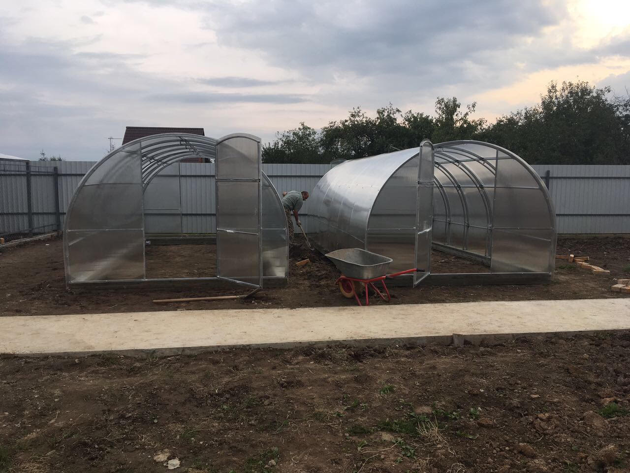 Счастливые обладатели теплиц Счастливые обладатели теплиц